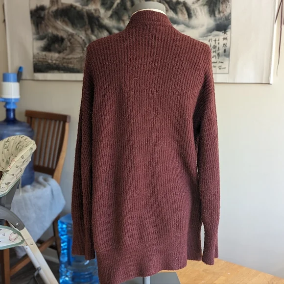Maroon Cardigan with big Buttons - Picture 3 of 5
